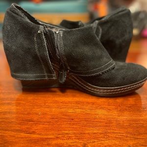 Dr Scholls leather black wedge bootie with zipper upper balance (size 11M)